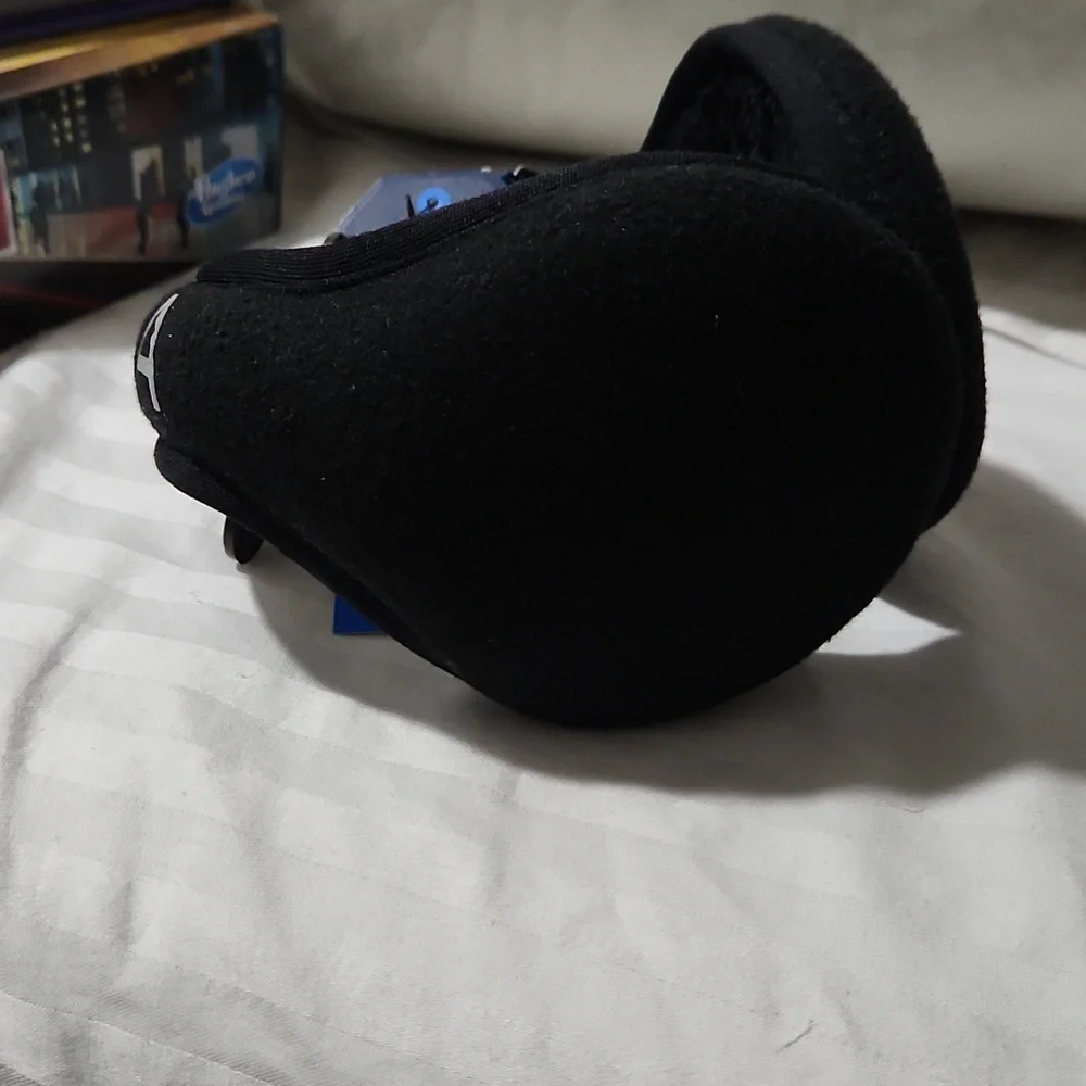 Earmuffs - Picture 2 of 5